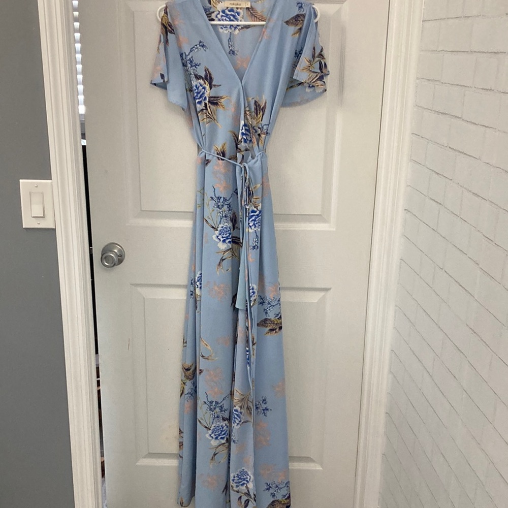Gorgeous blue maxi dress from Altar’d State